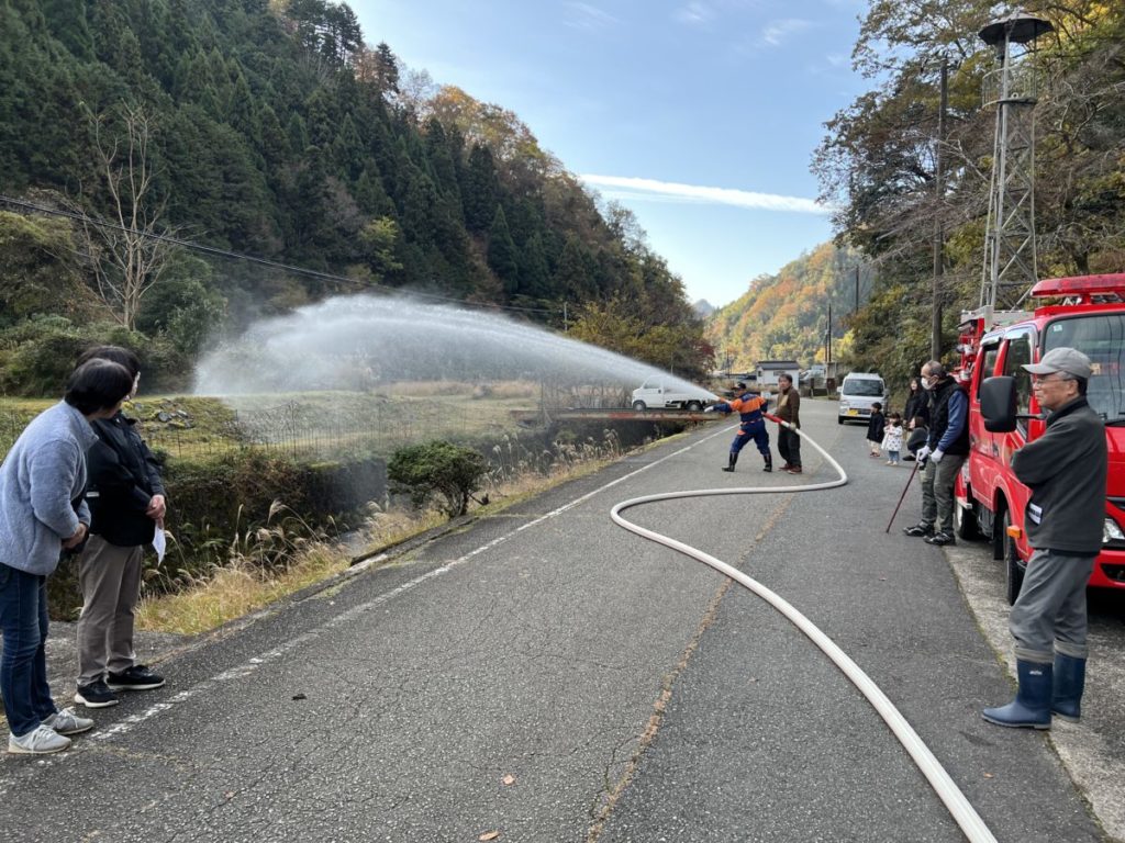 佐用町 海内の放水訓練の様子6