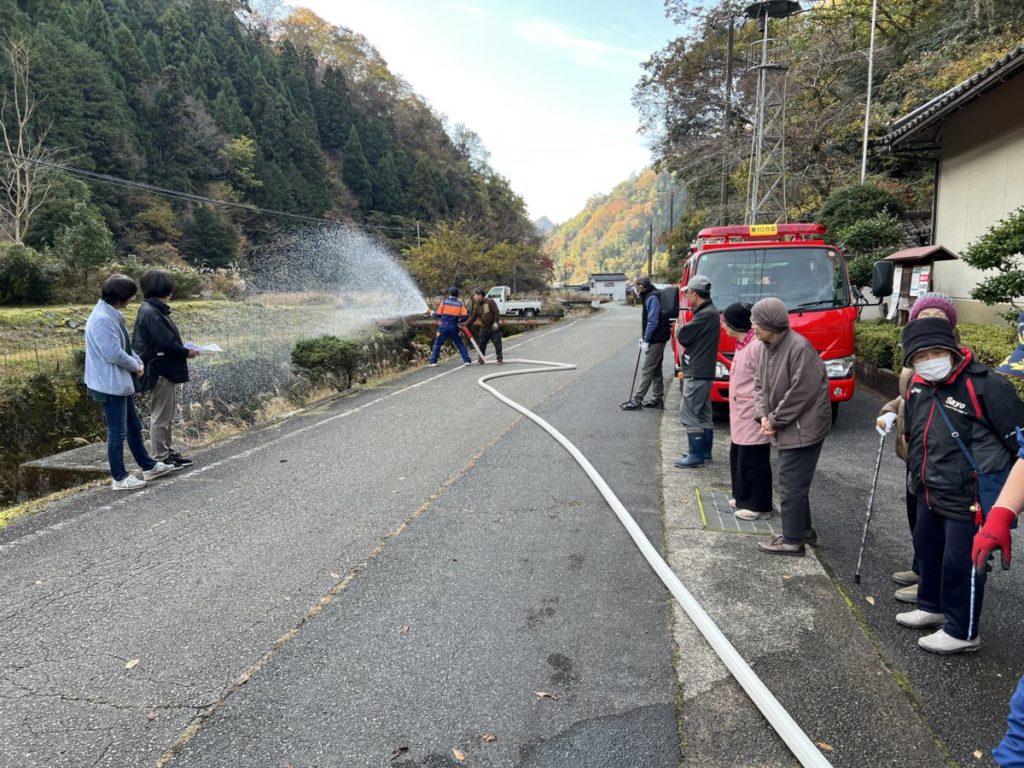 佐用町 海内の放水訓練の様子4