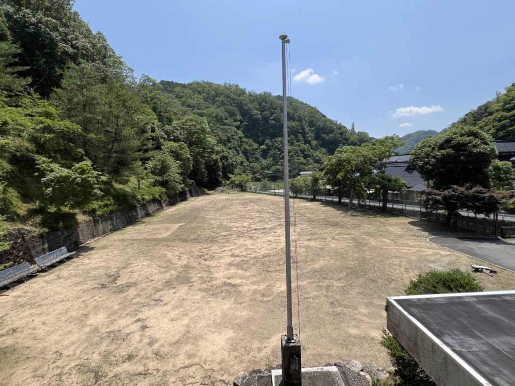 佐用町 旧海内小学校の窓から